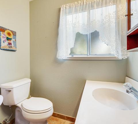 8884 Lebec Ln, Cotati, CA 94931 photo 35
