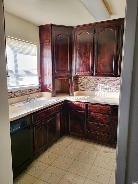 309 Eldridge Ave, Vacaville, CA 95688 photo 6