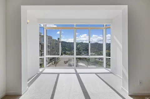 100 Thorndale Dr #318, San Rafael, CA 94903