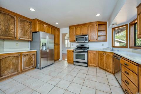 9454 Jessica Dr, Windsor, CA 95492 photo 10