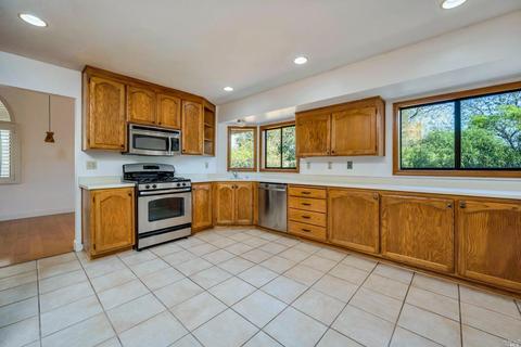 9454 Jessica Dr, Windsor, CA 95492 photo 9