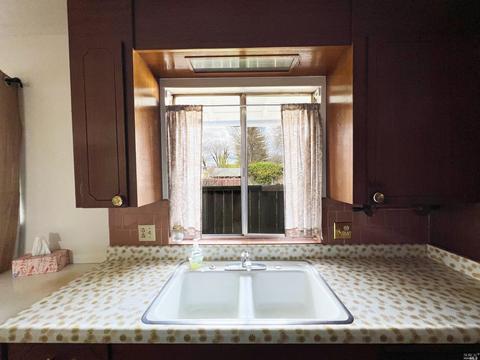352 S Lenore Ave, Willits, CA 95490 photo 5