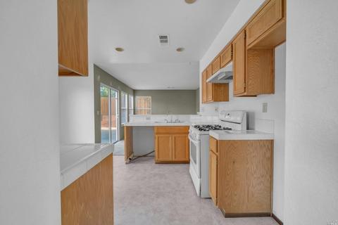 263 Exposition Dr, Vallejo, CA 94589 photo 9