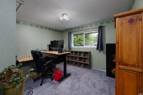 910 Live Oak Ave, Ukiah, CA 95482 photo 15