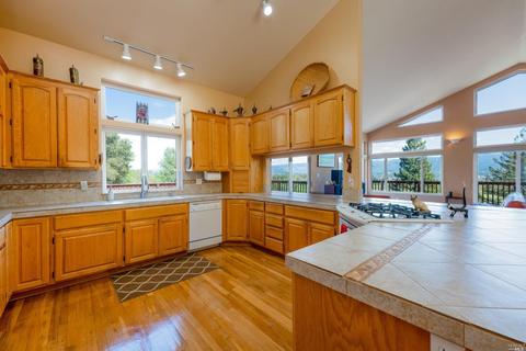 1160 Maple Ave, Ukiah, CA 95482 photo 8