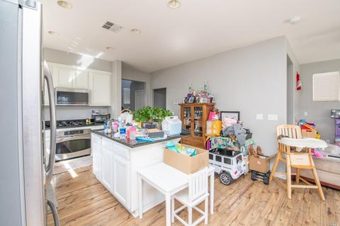 1553 Bailey Dr, Fairfield, CA 94533 photo 15