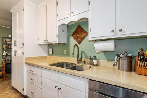 864 Beechwood Ave, Vallejo, CA 94591 photo 15