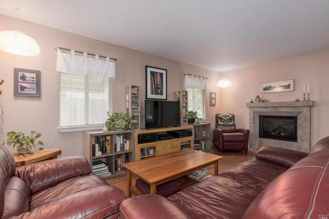 864 Beechwood Ave, Vallejo, CA 94591 photo 8