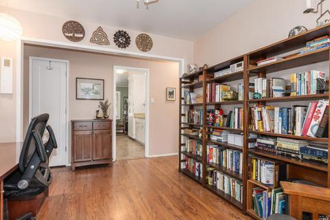 864 Beechwood Ave, Vallejo, CA 94591 photo 18