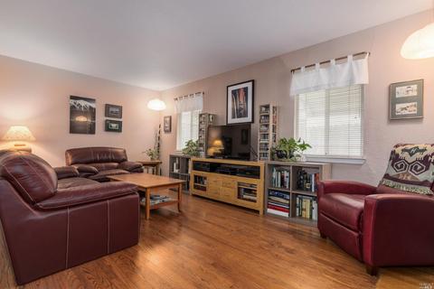 864 Beechwood Ave, Vallejo, CA 94591 photo 6