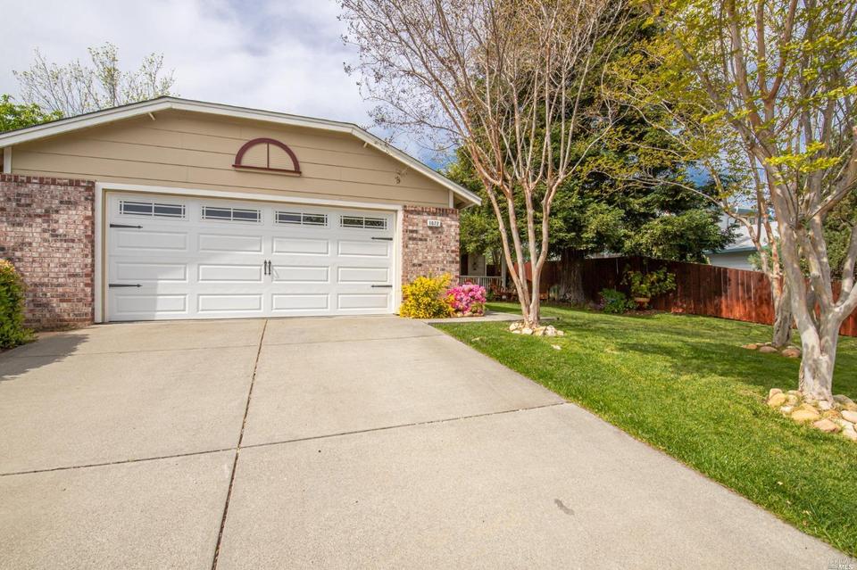 1072 Cinnabar Way, Vacaville, CA 95687 51 Photos MLS 322027954