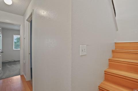 12 Calhoun St, Vallejo, CA 94590 photo 18