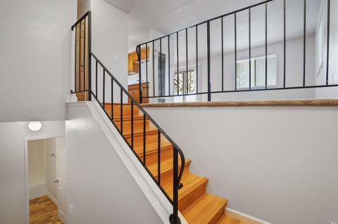 12 Calhoun St, Vallejo, CA 94590 photo 3