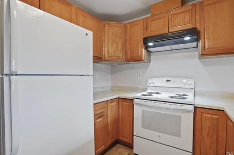 12 Calhoun St, Vallejo, CA 94590 photo 10
