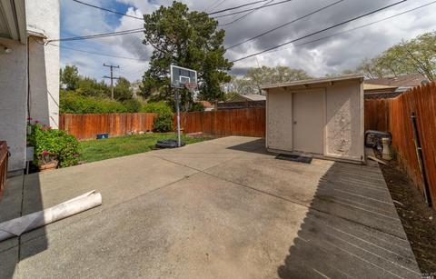 560 Russell St, Vallejo, CA 94591 photo 37