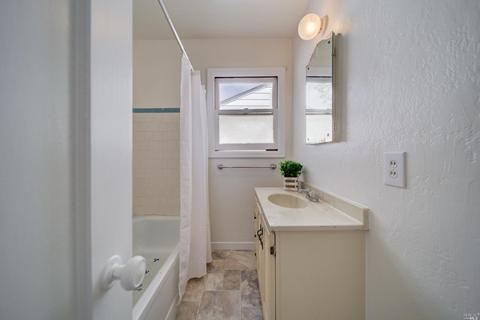 560 Russell St, Vallejo, CA 94591 photo 29