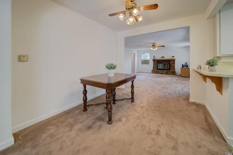 560 Russell St, Vallejo, CA 94591 photo 15