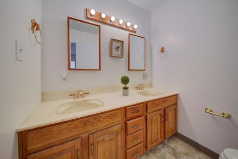 560 Russell St, Vallejo, CA 94591 photo 25