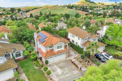 3143 Pine Valley Dr, Fairfield, CA 94534 photo 9