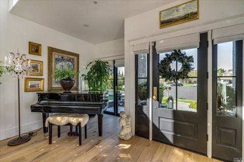 46 Peninsula Ct, Napa, CA 94559 photo 8