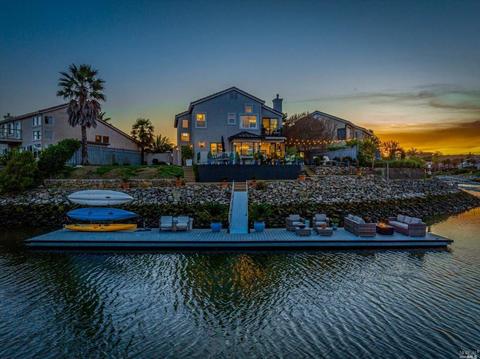 46 Peninsula Ct, Napa, CA 94559 photo 2