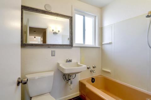 Undisclosed, Vallejo, CA 94590 photo 18