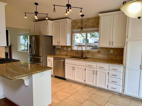 110 William Cir, Cloverdale, CA 95425 photo 6