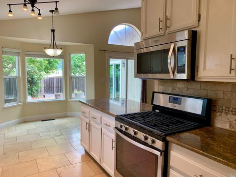110 William Cir, Cloverdale, CA 95425 photo 9