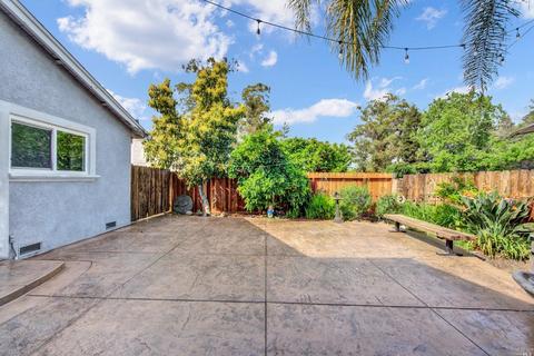 154 Longview Dr, Vacaville, CA 95687 photo 57