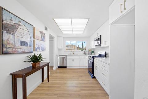 1066 Scott St, Fairfield, CA 94533 photo 6