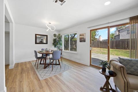 1066 Scott St, Fairfield, CA 94533 photo 9