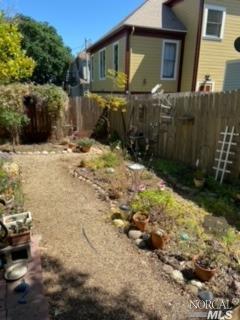 810 El Dorado St, Vallejo, CA 94590 photo 3