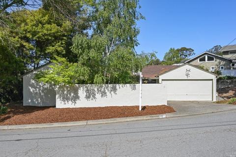 7 Venus Ct, Tiburon, CA 94920 photo 4
