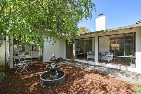 7 Venus Ct, Tiburon, CA 94920 photo 6