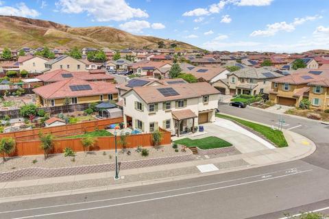2402 Walker Dr, Fairfield, CA 94533 photo 9