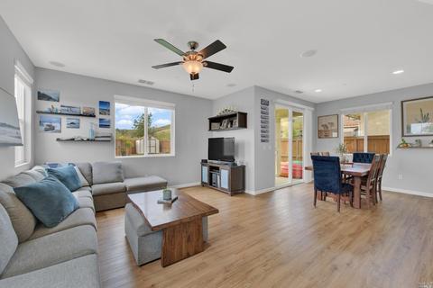 2402 Walker Dr, Fairfield, CA 94533 photo 24