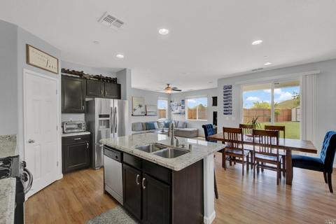 2402 Walker Dr, Fairfield, CA 94533 photo 44