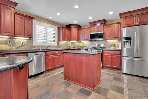 5500 Bordeaux Ct, Vallejo, CA 94591 photo 11