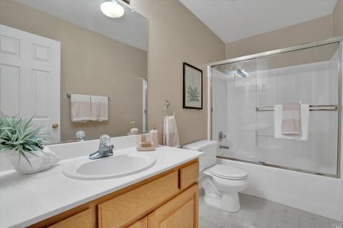 5500 Bordeaux Ct, Vallejo, CA 94591 photo 24