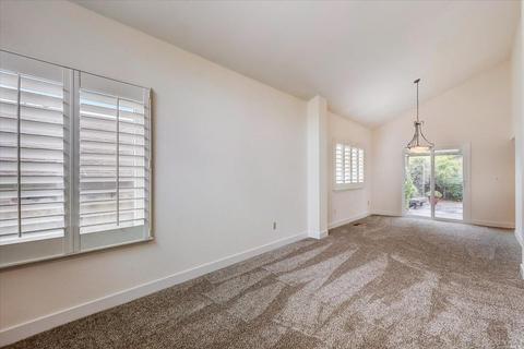 580 Seahorse Dr, Vallejo, CA 94591 photo 5
