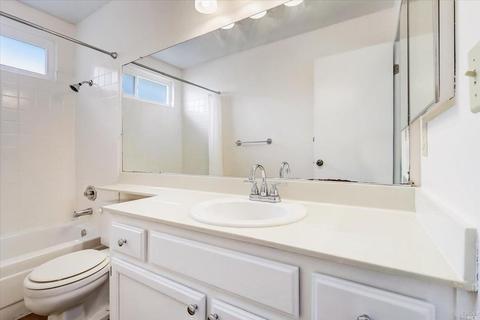 580 Seahorse Dr, Vallejo, CA 94591 photo 44