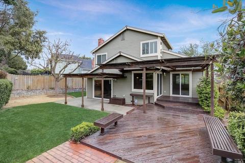 580 Seahorse Dr, Vallejo, CA 94591 photo 2