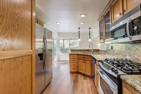580 Seahorse Dr, Vallejo, CA 94591 photo 19