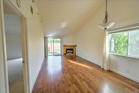 4477 Machado Dr, Concord, CA 94521 photo 4