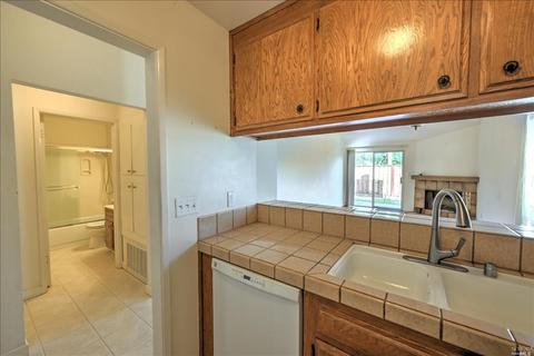 4477 Machado Dr, Concord, CA 94521 photo 3