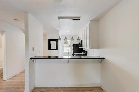 1702 Glenbrook Dr #E, Santa Rosa, CA 95401 photo 8