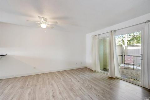 1702 Glenbrook Dr #E, Santa Rosa, CA 95401 photo 14
