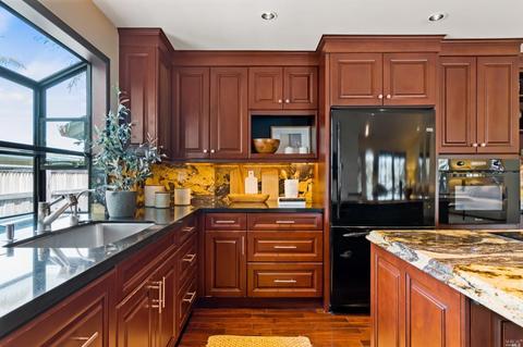 12 Del Oro Lagoon, Novato, CA 94949 photo 10