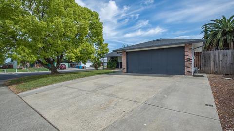 222 Fairview Dr, Vacaville, CA 95687 photo 4
