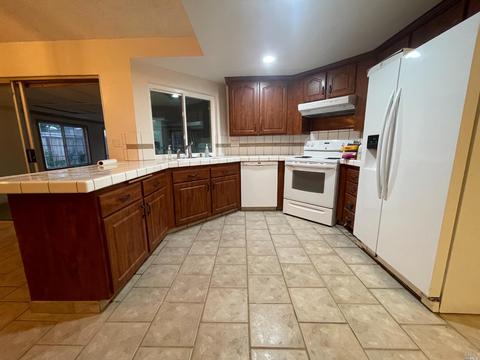 355 Arlington Cir, Fairfield, CA 94533 photo 12